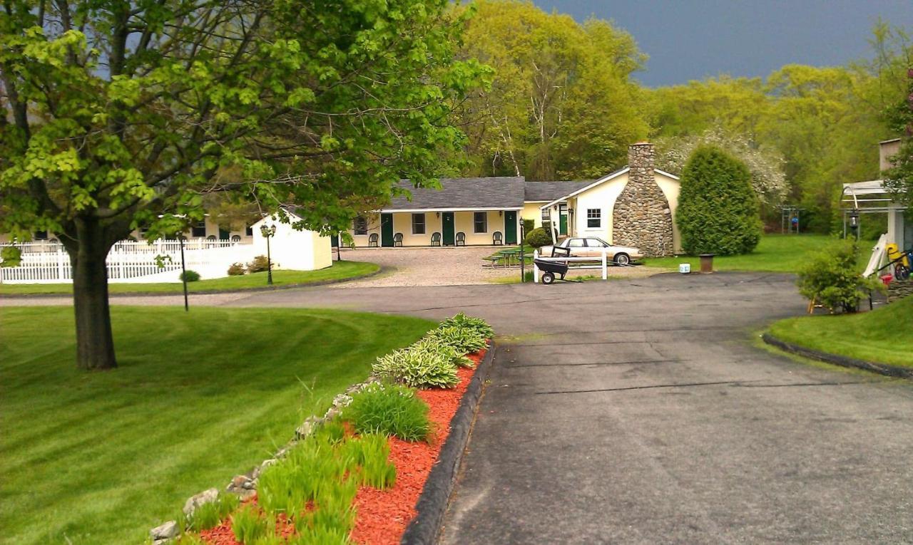 The Tallwood Motel Wells Exteriör bild